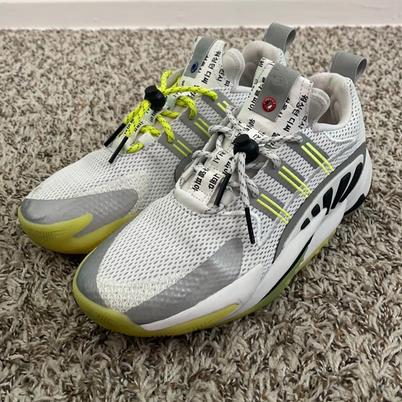 Adidas Consortium's Crazy BYW 2.0 x “Sister Cities” - Picture 2 of 6